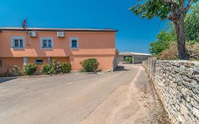 Holiday House Vlahovich